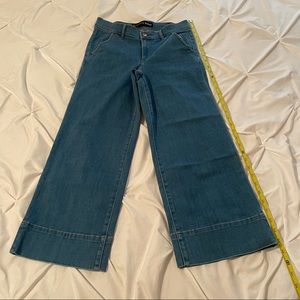 Express Women’s Sz 4 Cropped Wide Leg Denim